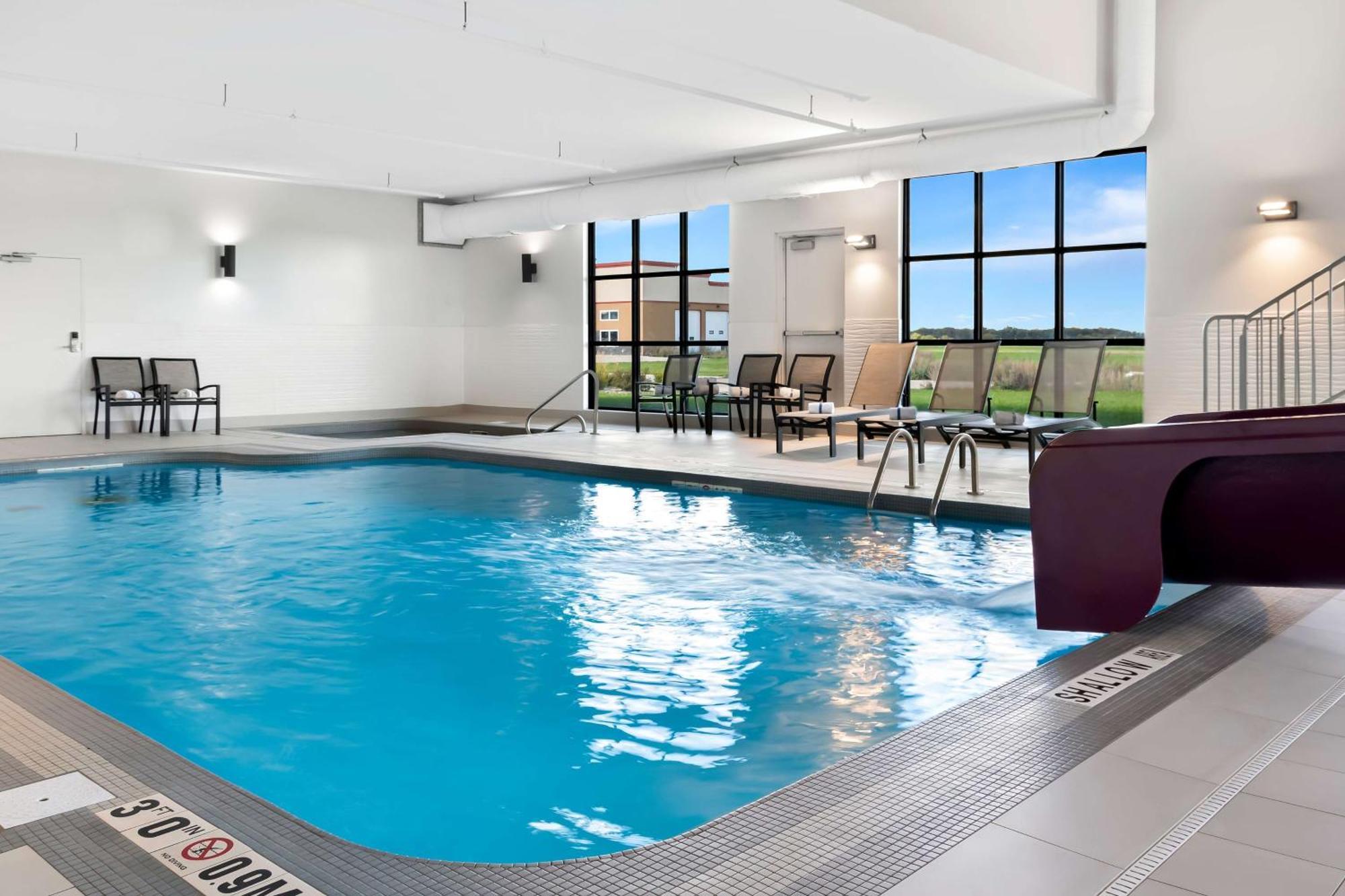Best Western Plus Morden Exterior foto
